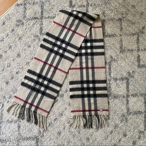Burberry mini classic scarf